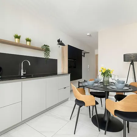 Perlowa Przystan Eleganckie Studio Z Parkingiem W Kolobrzegu By Noclegi Renters 公寓 *