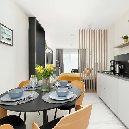 Perlowa Przystan Eleganckie Studio Z Parkingiem W Kolobrzegu By Noclegi Renters * 科沃布热格