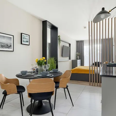 Perlowa Przystan Eleganckie Z Parkingiem I Basenem W Kolobrzegu By Renters Apartamento Kołobrzeg